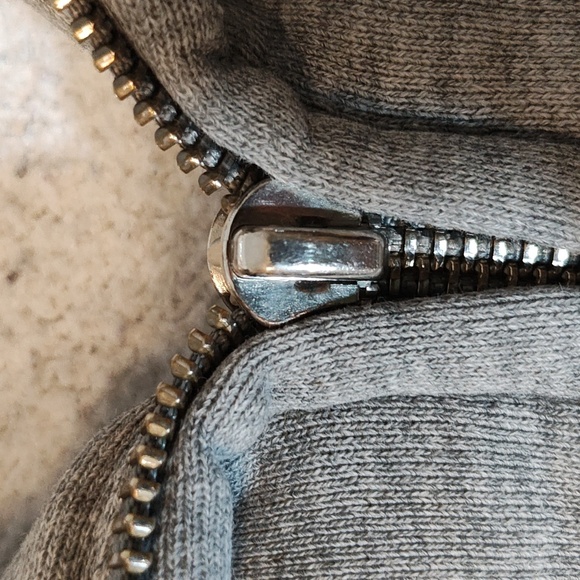 **5/$25**TNA Aritzia Gray Hodie - Picture 4 of 8